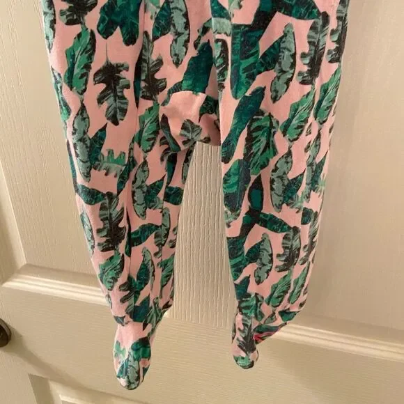 Egg by Susan Lazar Girls Pink Green Leaves Footed Zipper Sleeper Size 6 Months - Picture 3 of 8